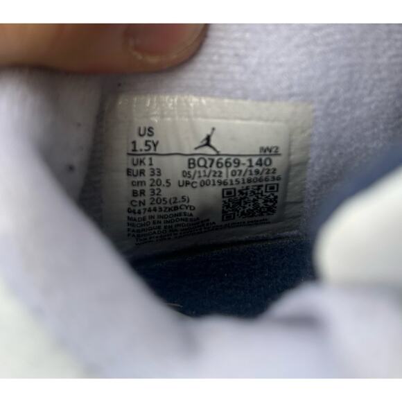 Air Jordan 4 Retro Nike - White/Navy - Youth Size 1.5Y - Picture 8 of 8